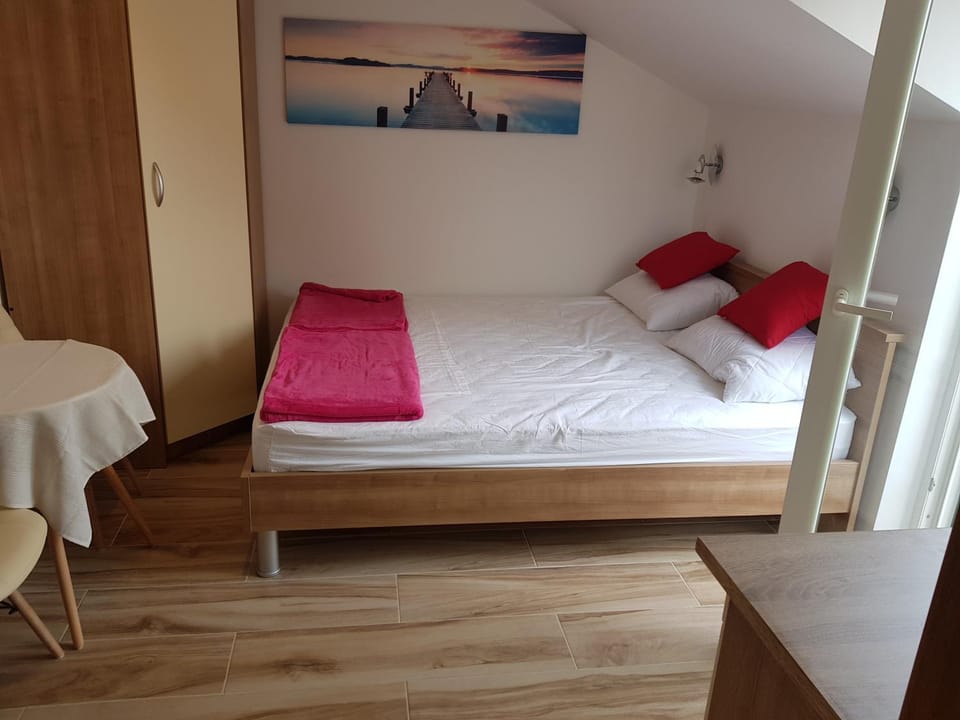 Room Lanterna Apartment in Šibenik-Knin County, Croatia