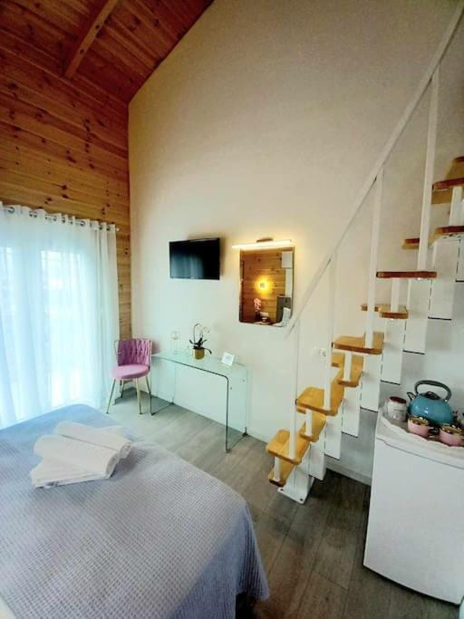 Divine Studios Elafonisos B2 Apartment in Islands