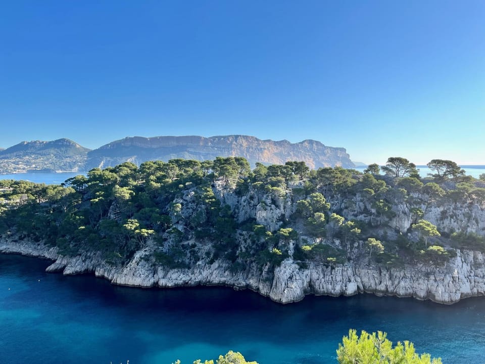 Sunset villa tennis et piscine collectif Villa in Cassis