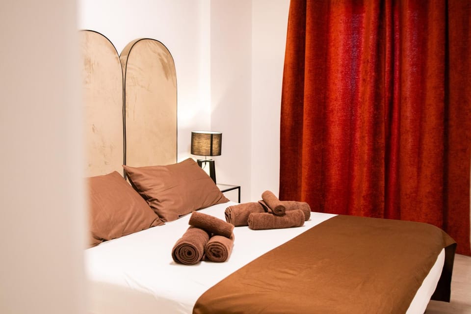 Bed, Photo of the whole room