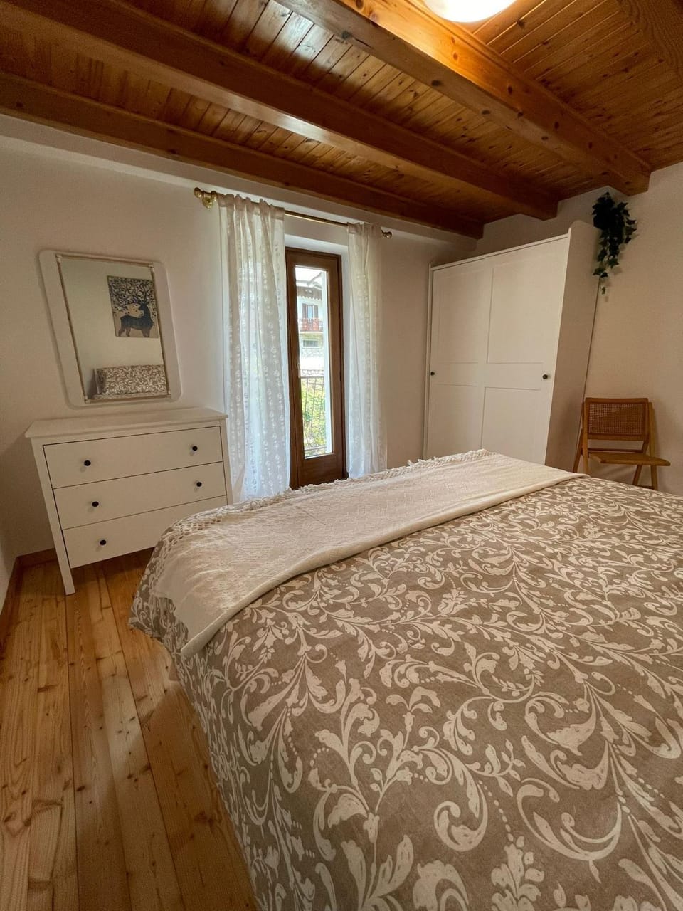 Bed, Photo of the whole room, Bedroom, wardrobe