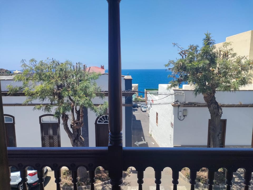 View (from property/room), Balcony/Terrace, Sea view
