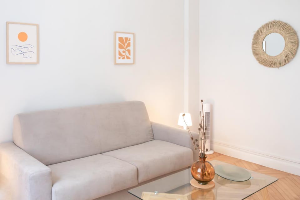 Living room, Decorative detail, Seating area