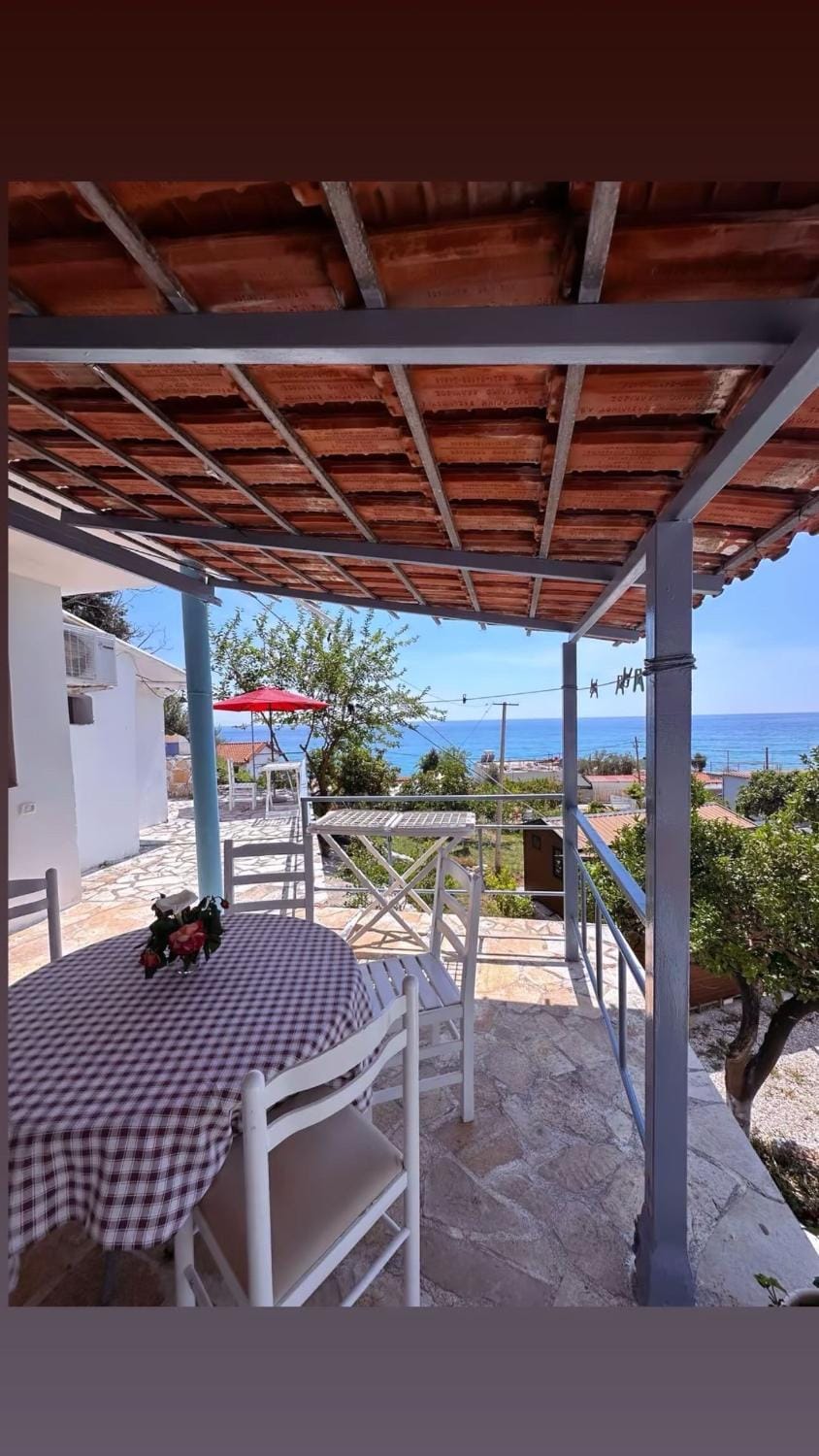 Tony Home Bed and Breakfast in Vlorë County, Albania