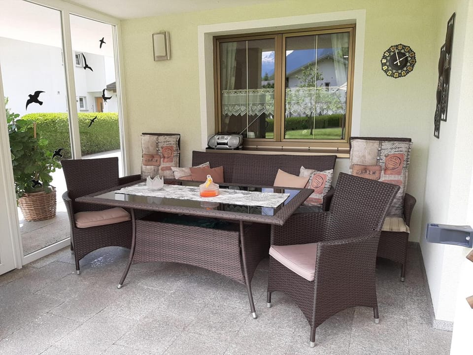 Seating area