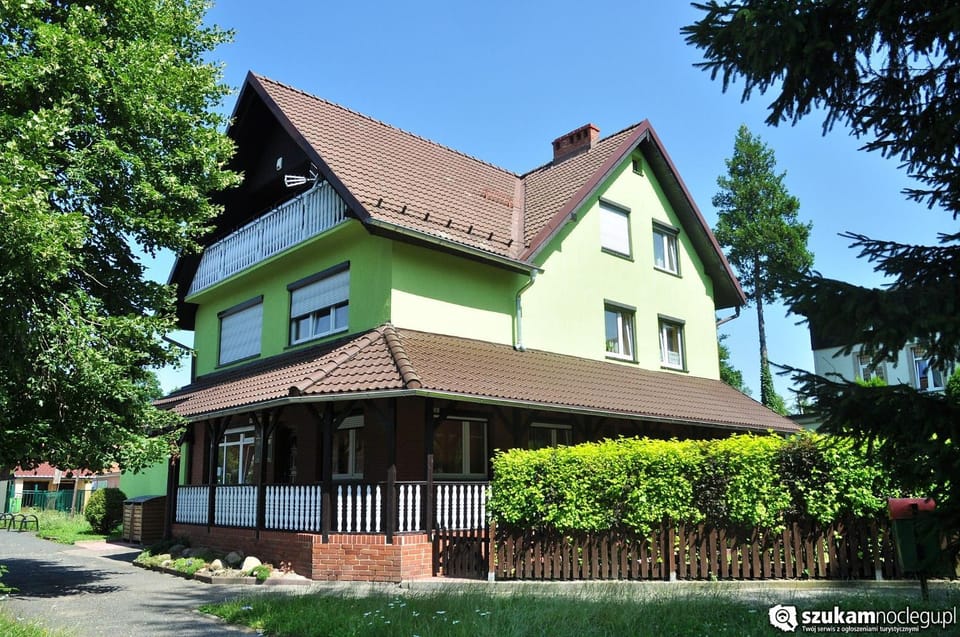 Property building, Facade/entrance, Other, Street view