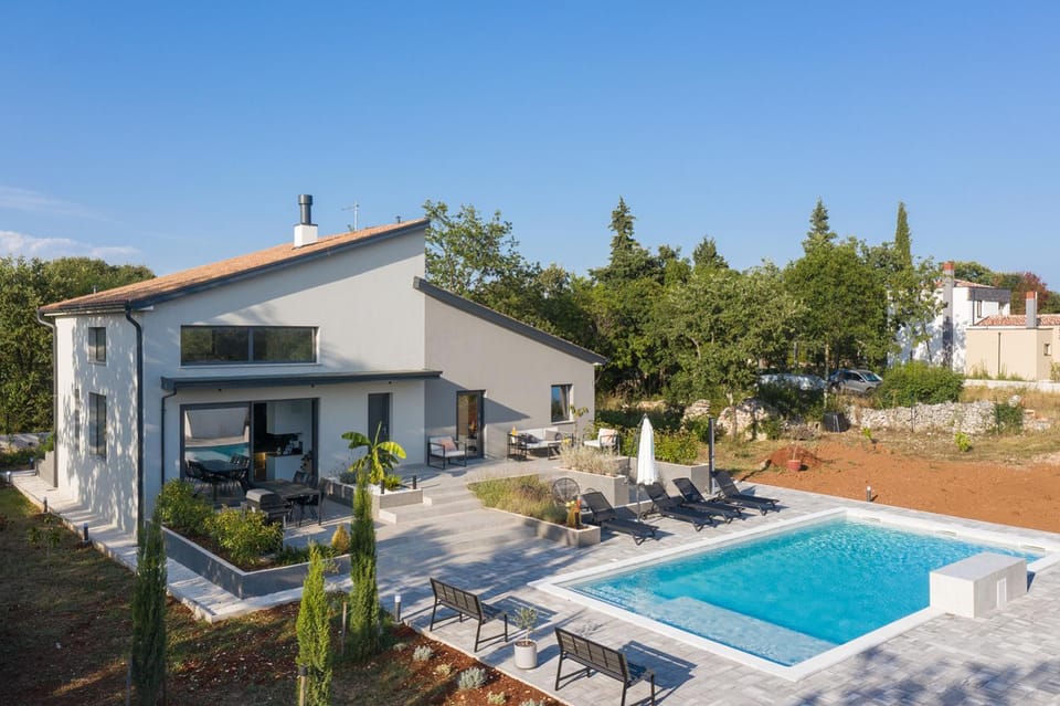 Garden, Balcony/Terrace, Swimming pool