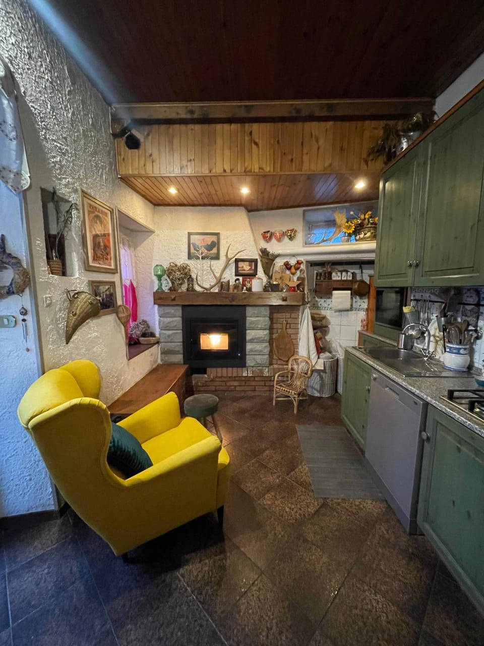 Property building, Living room