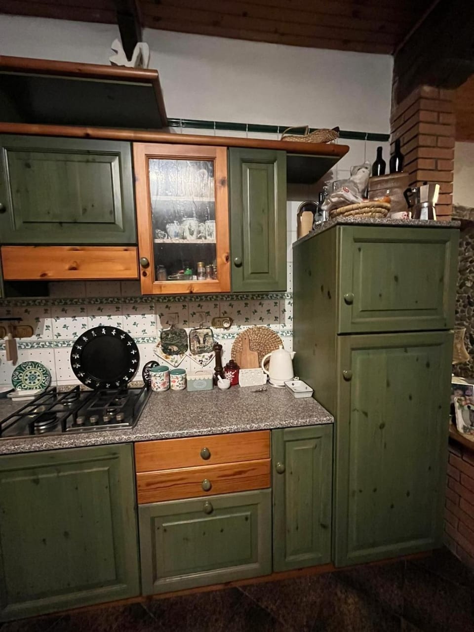 Kitchen or kitchenette, Living room