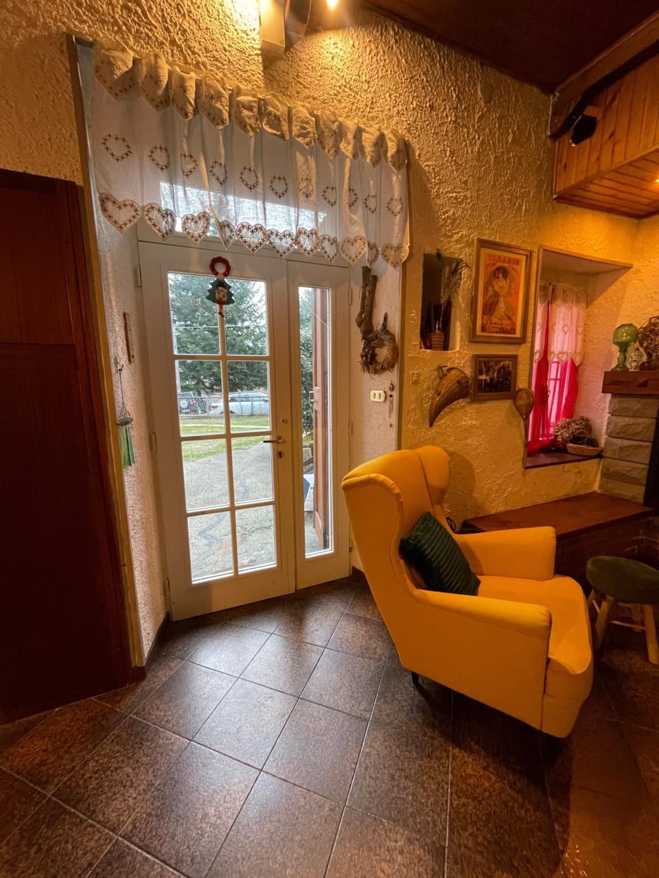Property building, Living room