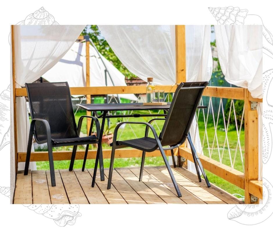 Flip Flop Bungalows Campground/ 
RV Resort in Constanța County