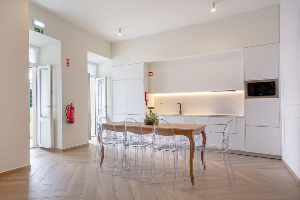 Property building, Internal: Not applicable to any particular room