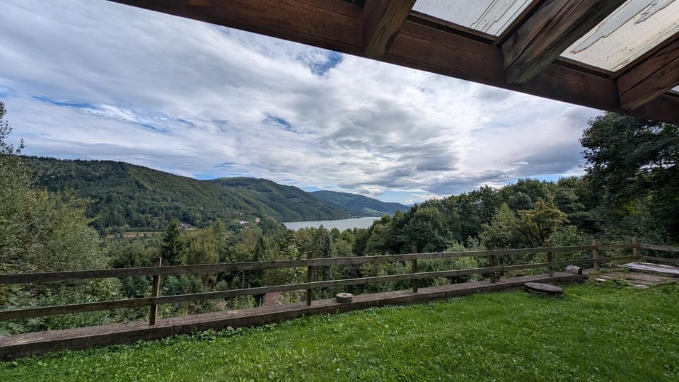 Natural landscape, Balcony/Terrace, Lake view, Mountain view