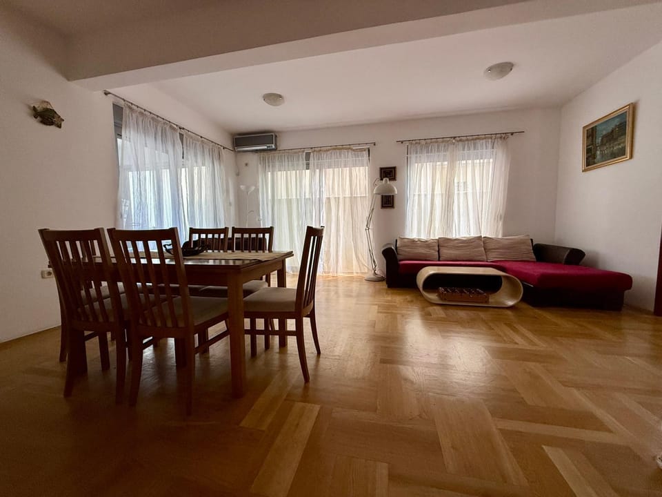 Golden Apartment Petrovac Apartment in Budva Municipality