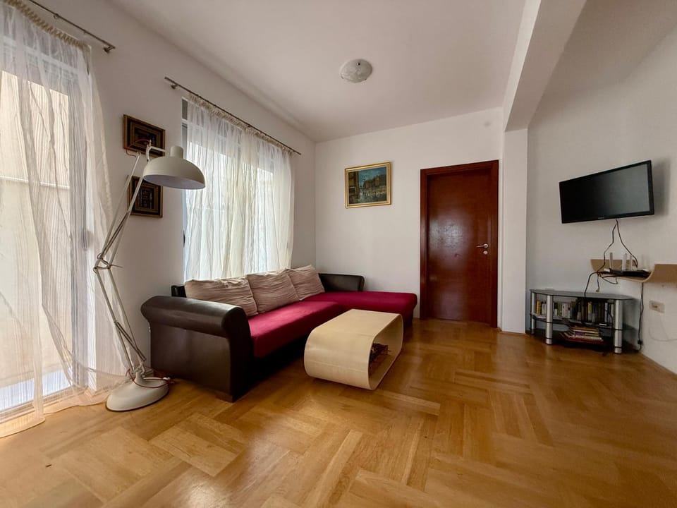 Golden Apartment Petrovac Apartment in Budva Municipality