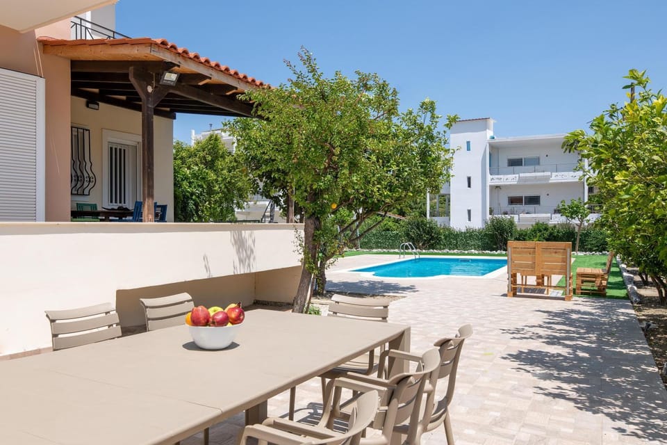 Property building, Dining area, Swimming pool