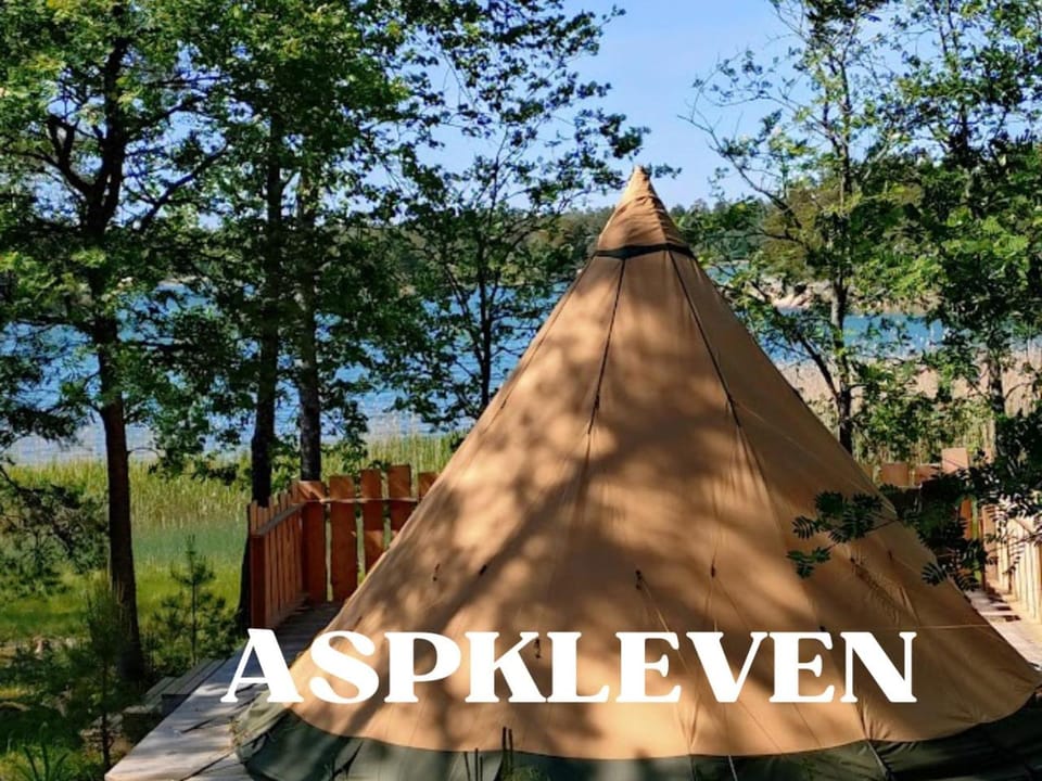 Västeräng Glamping Luxury tent in Finland