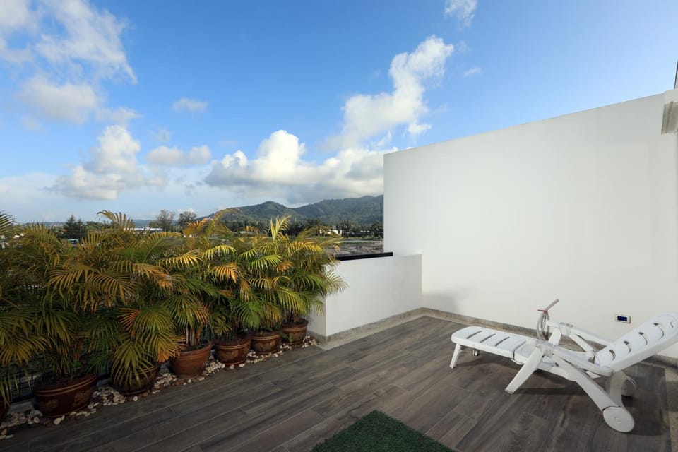 Natural landscape, Balcony/Terrace, Mountain view, sunbed