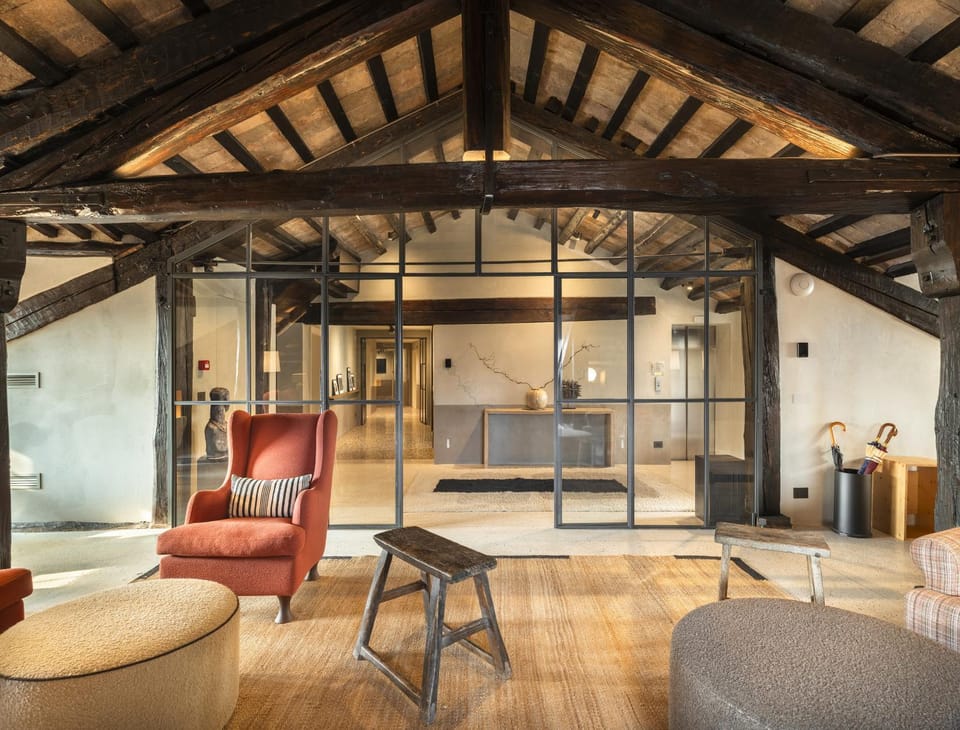 Communal lounge/ TV room, Living room