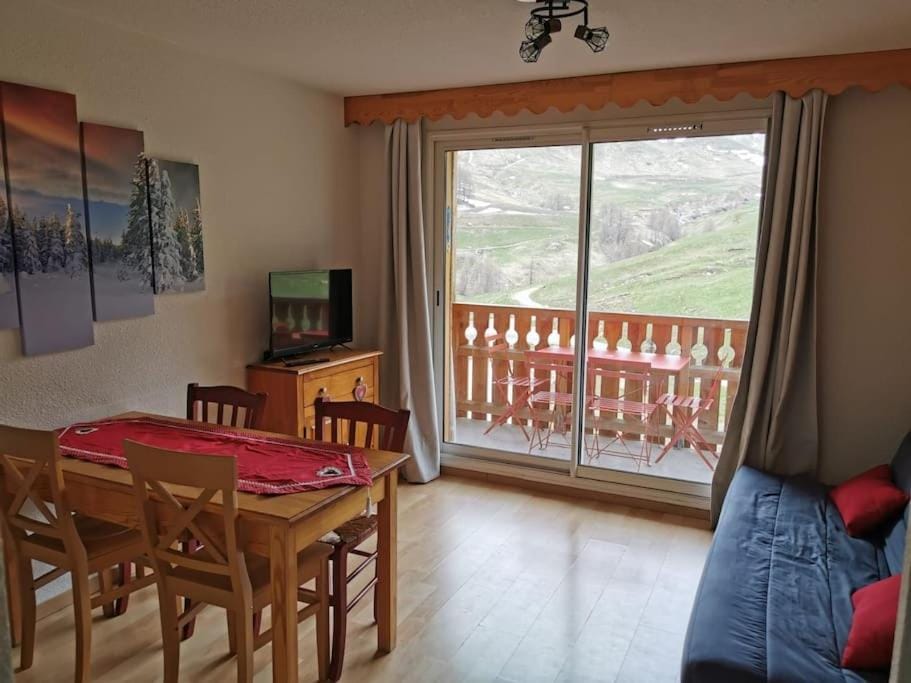 Appartement 1 chambre, calme, vue dégagée, La Foux Apartment in Allos