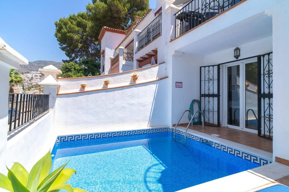 Aljamar 4A Burriana Beach Casasol Villa in Nerja