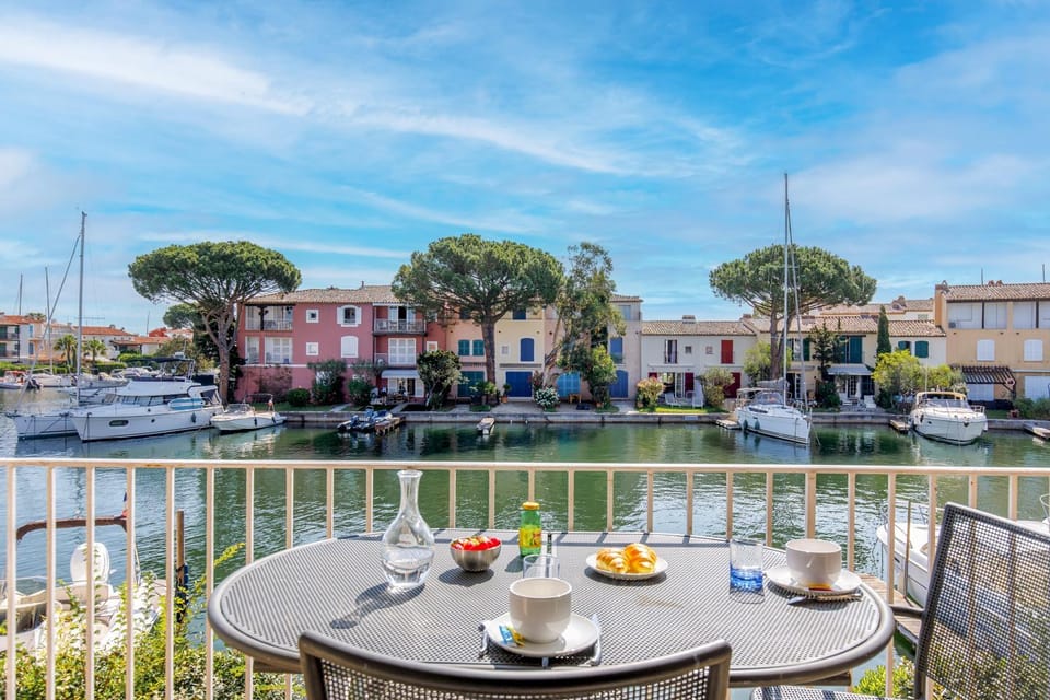 Balcony/Terrace, River view