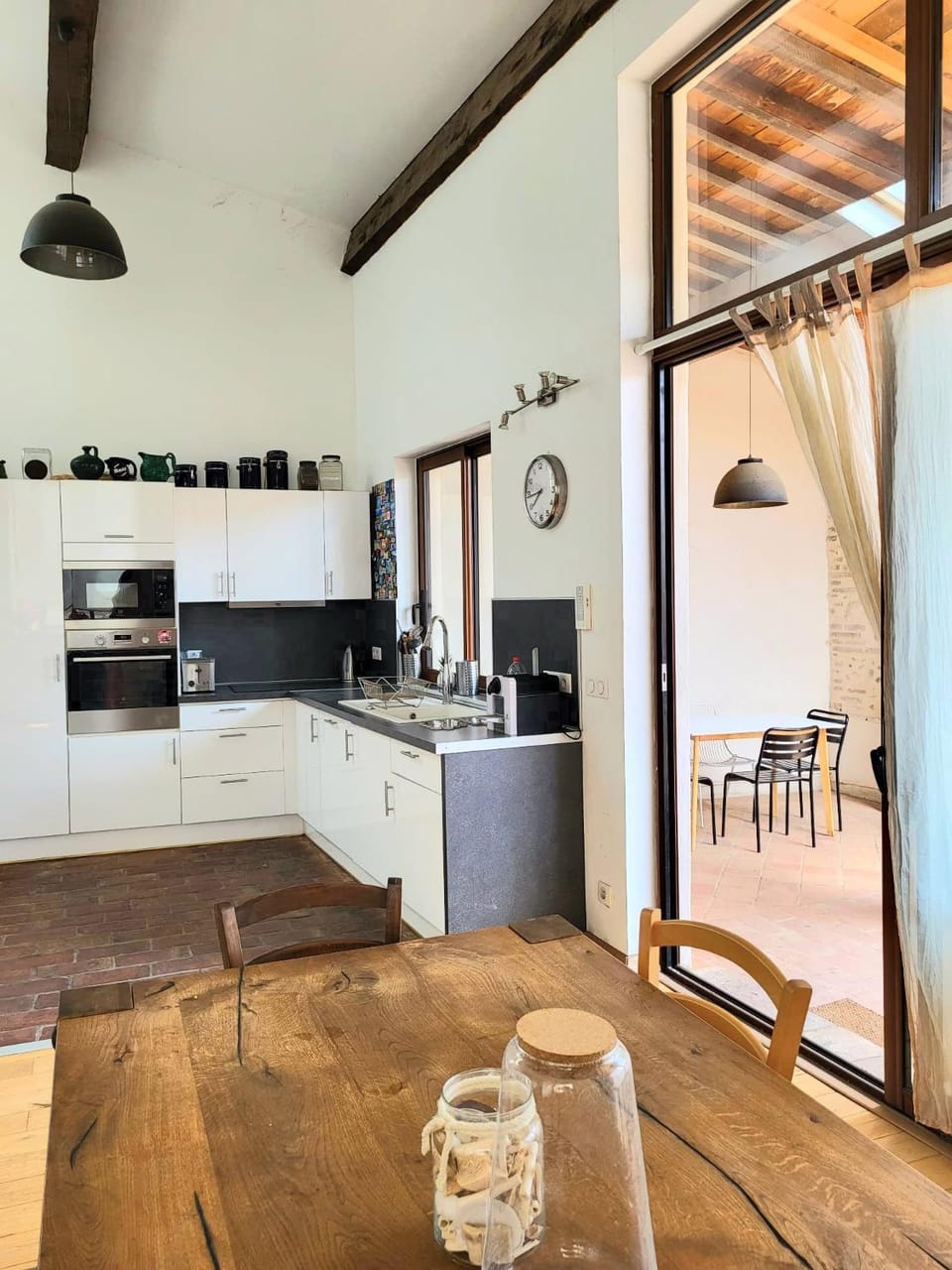 Kitchen or kitchenette, Dining area, pet friendly, stove