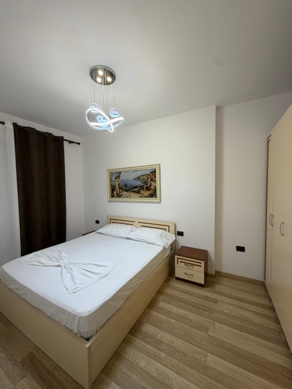 Property building, Bed