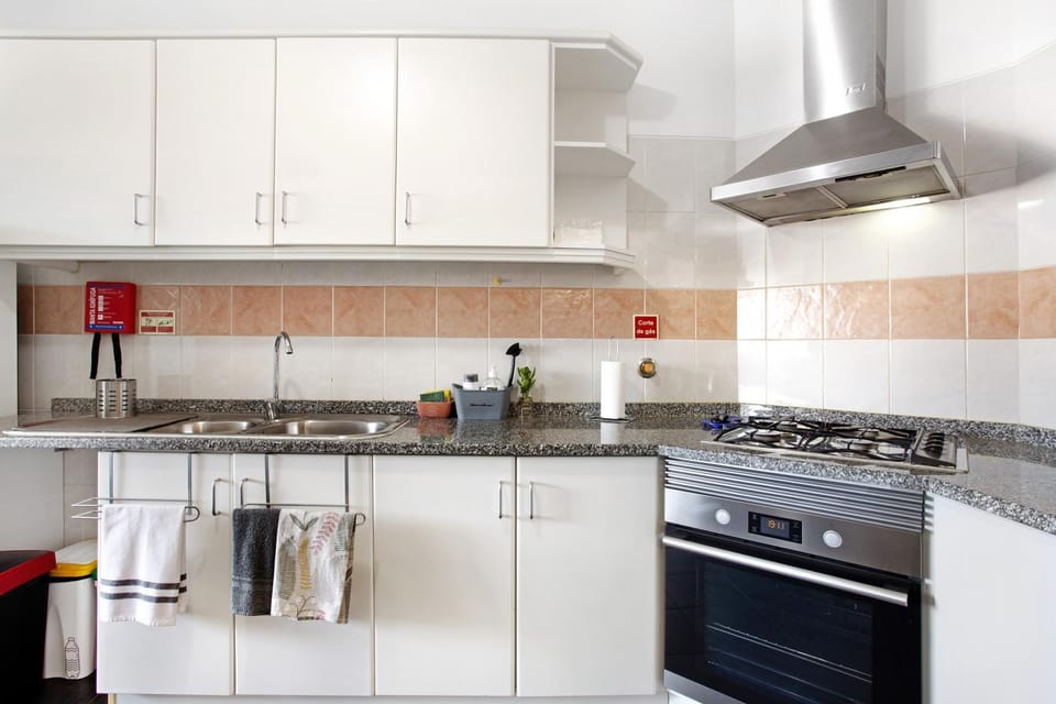 Kitchen or kitchenette, Living room