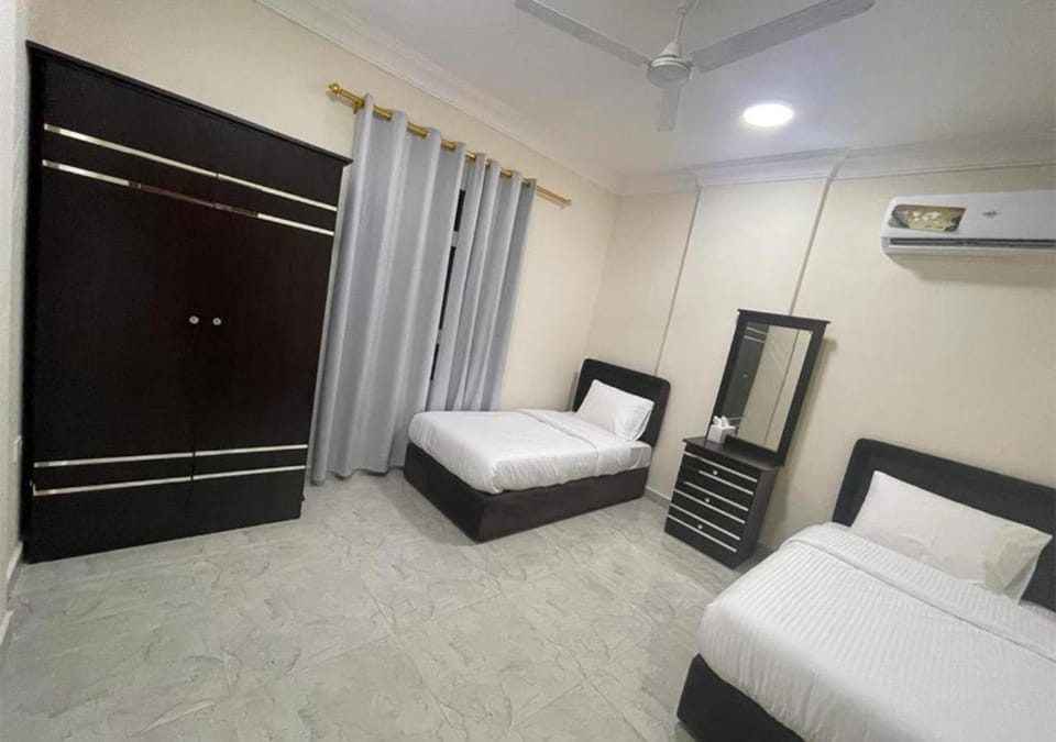 Bed, Photo of the whole room, Bedroom, wardrobe, air conditioner