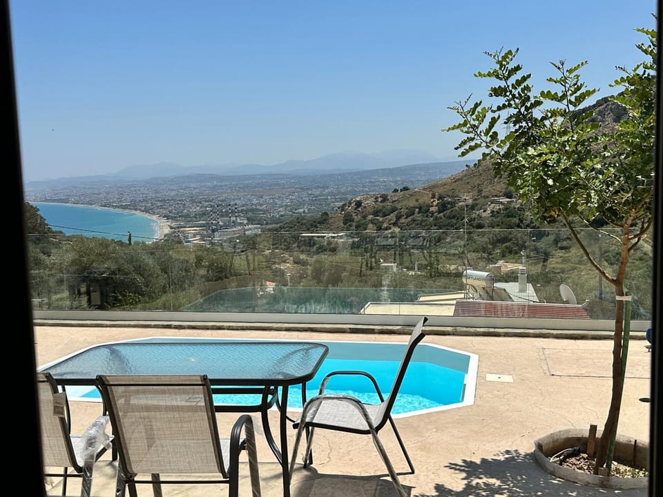 View (from property/room), Balcony/Terrace, Swimming pool