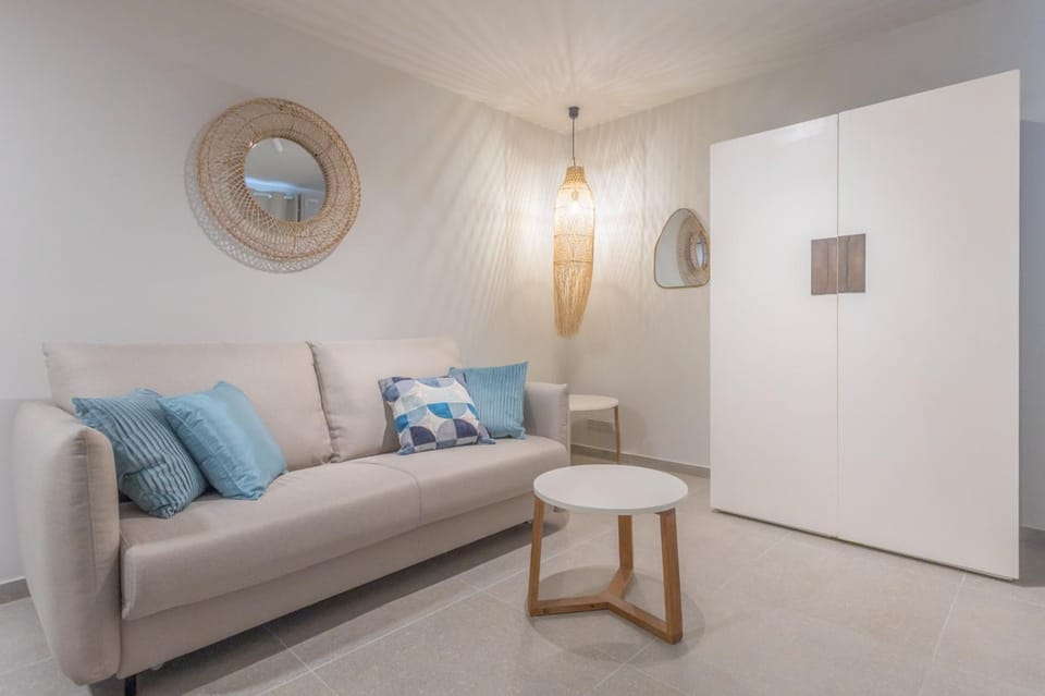 Living room, Seating area, wardrobe, air conditioner