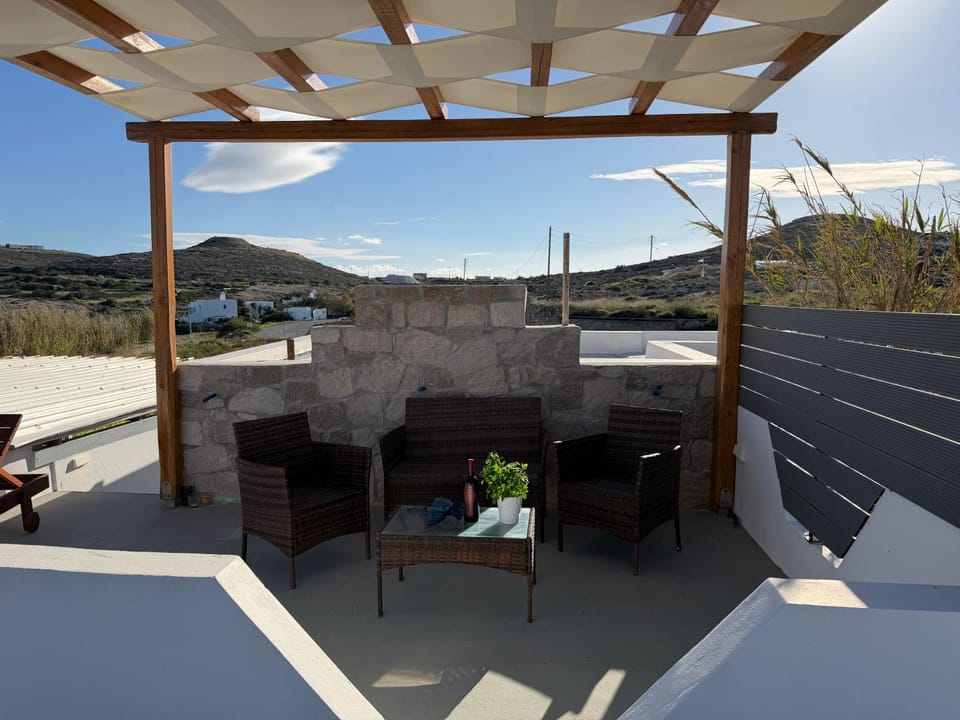 AmatoNostro House in Milos