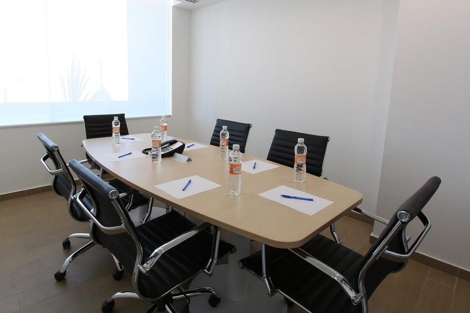 Meeting/conference room