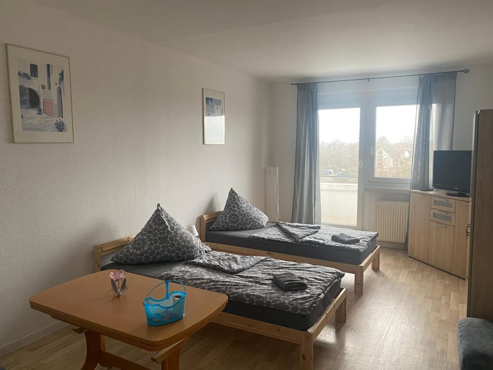 Neue Monteur und Handwerker in Magdeburg mit 3 Schlafzimmern 6 Personen BTR 174 Apartment in Magdeburg