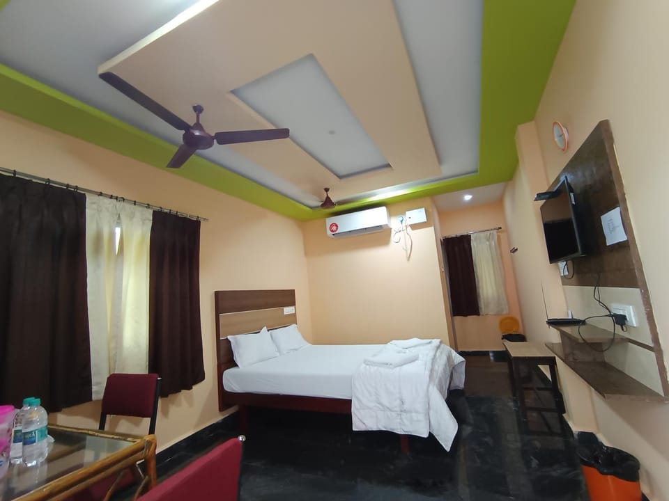 TV and multimedia, Bedroom, towels, air conditioner