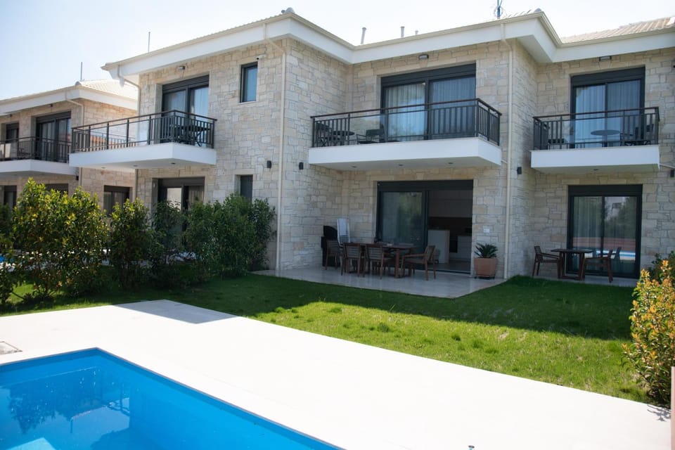 Patio, Balcony/Terrace