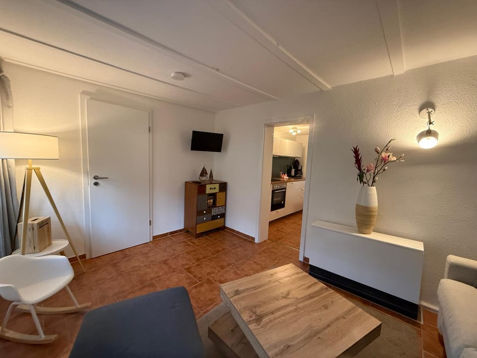 Inselglück unter Reet 100m zum Strand - Garten & Privatterrasse - Hund willkommen House in Mecklenburg-Vorpommern, Germany