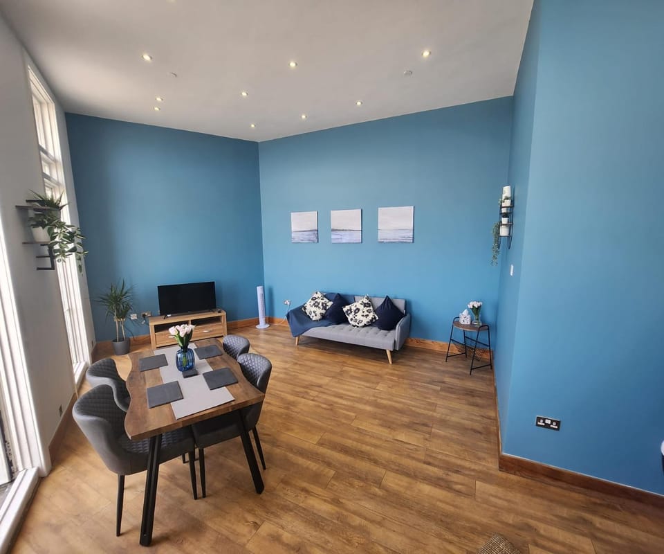 Imperial Suites Heart Of Margate! sleeps 6 Apartment in Margate
