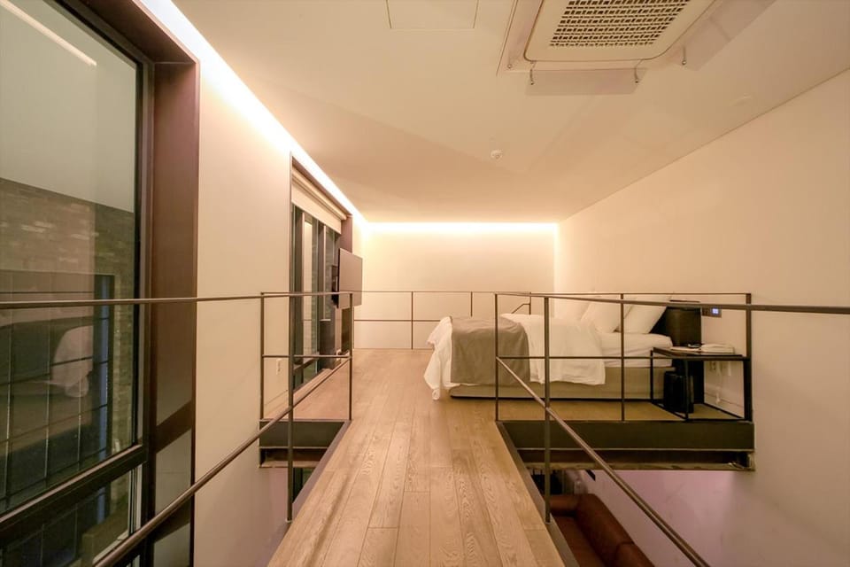 브라운도트호텔동탄역점 구 js더클래식호텔 Hotel in Gyeonggi-do