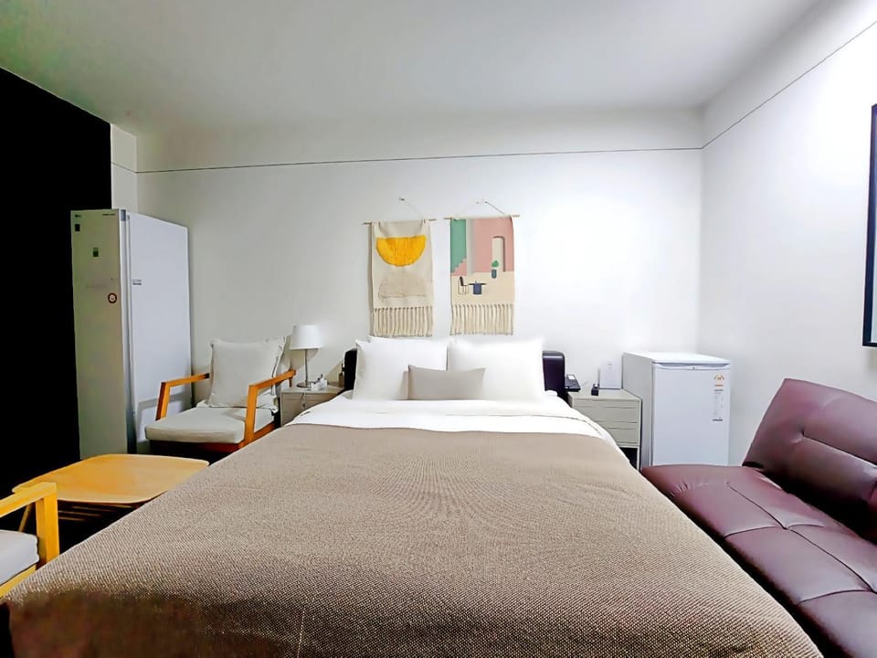 브라운도트호텔동탄역점 구 js더클래식호텔 Hotel in Gyeonggi-do