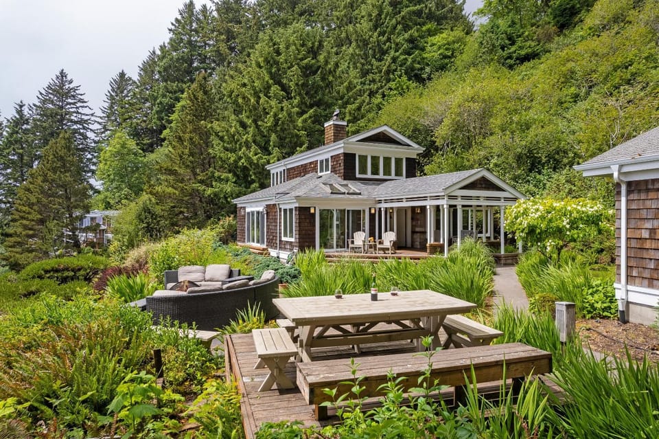 Maison De La Lune House in Washington