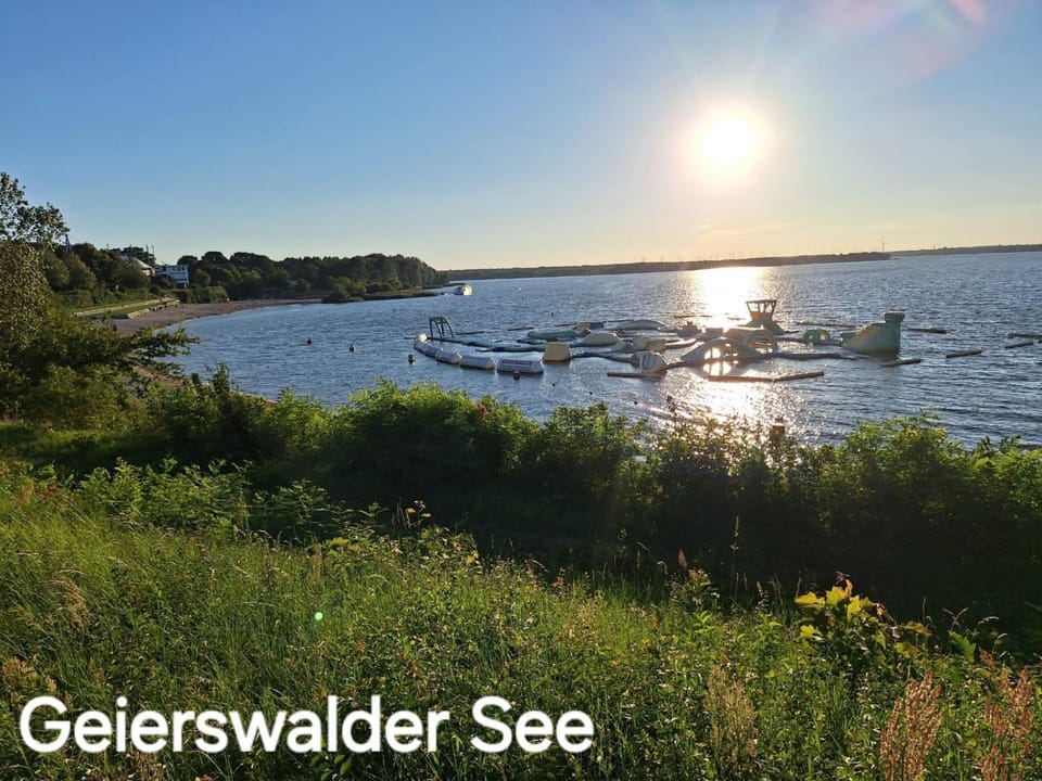 Nearby landmark, Natural landscape, Lake view