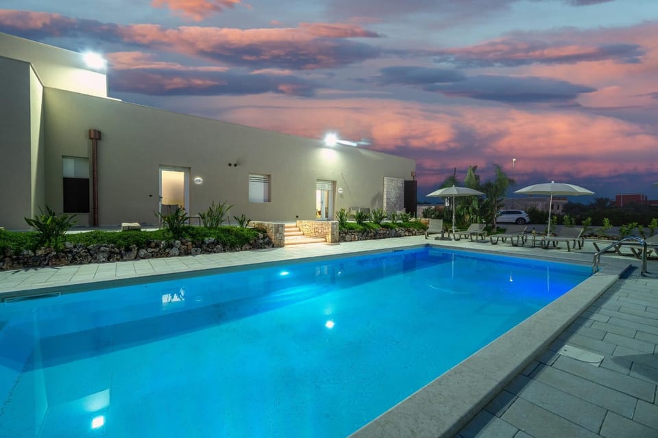 Pool view, Swimming pool, Sunset, sunbed