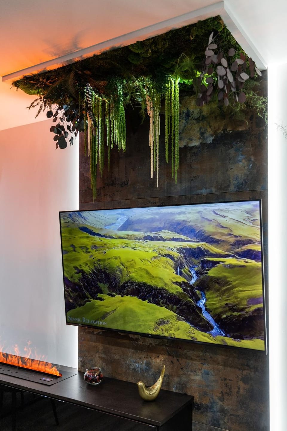 TV and multimedia, Decorative detail, flat iron
