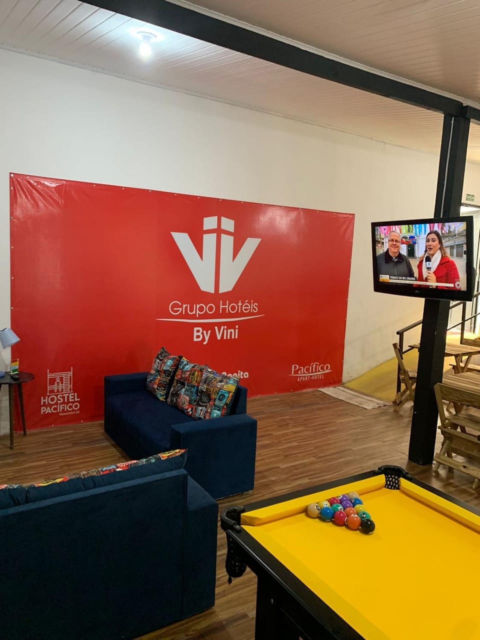 Communal lounge/ TV room, Game Room, TV and multimedia, Living room, Seating area