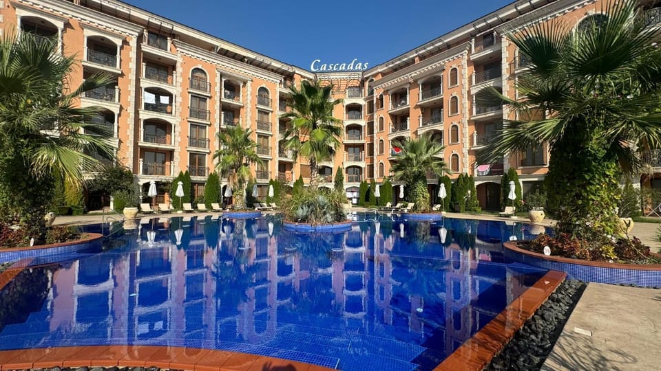 Property building, Swimming pool