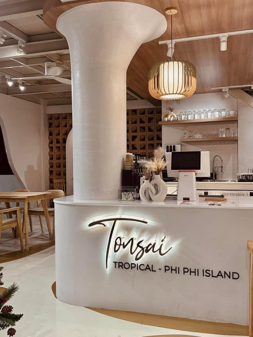 Ton Sai Tropical Phi Phi Island Hotel in Krabi Changwat