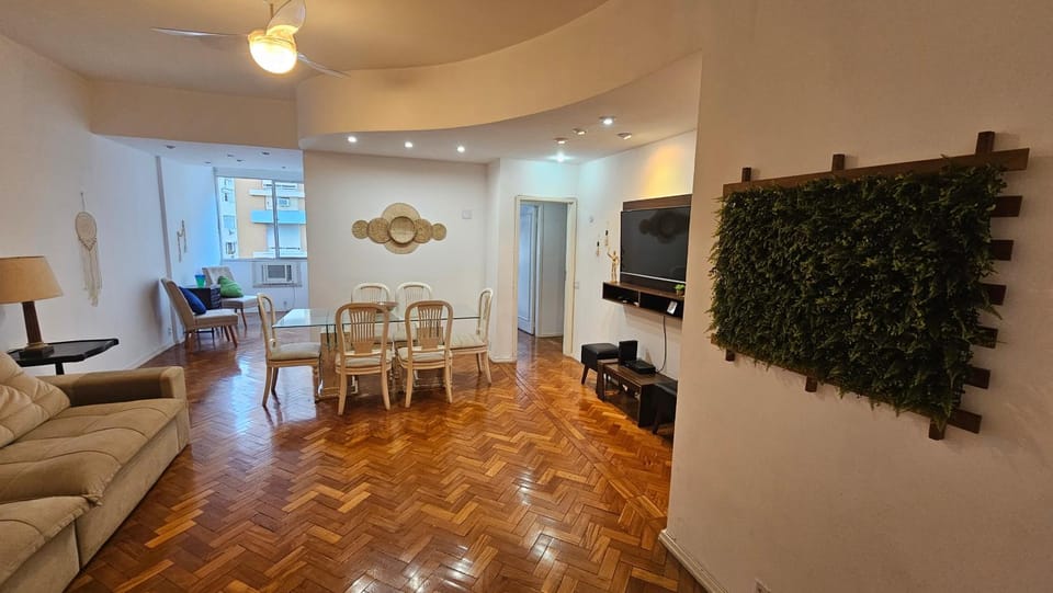 Communal lounge/ TV room, TV and multimedia, Living room, Seating area