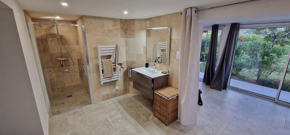 Terre de Lumière 2. Apartment in Provence-Alpes-Côte d'Azur